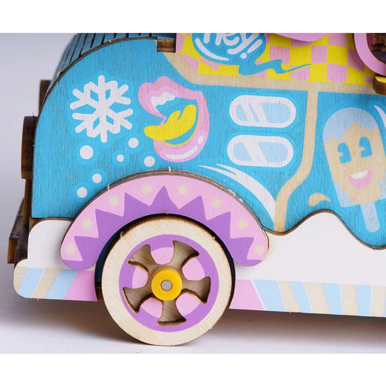 Robotime Moving Flavor Model - Wood - Image 2