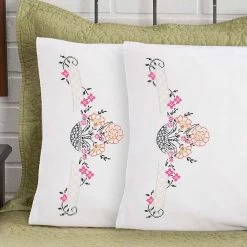 Herrschners Minnie Pillowcase Pair Stamped Cross-Stitch Or Stamped Embroidery