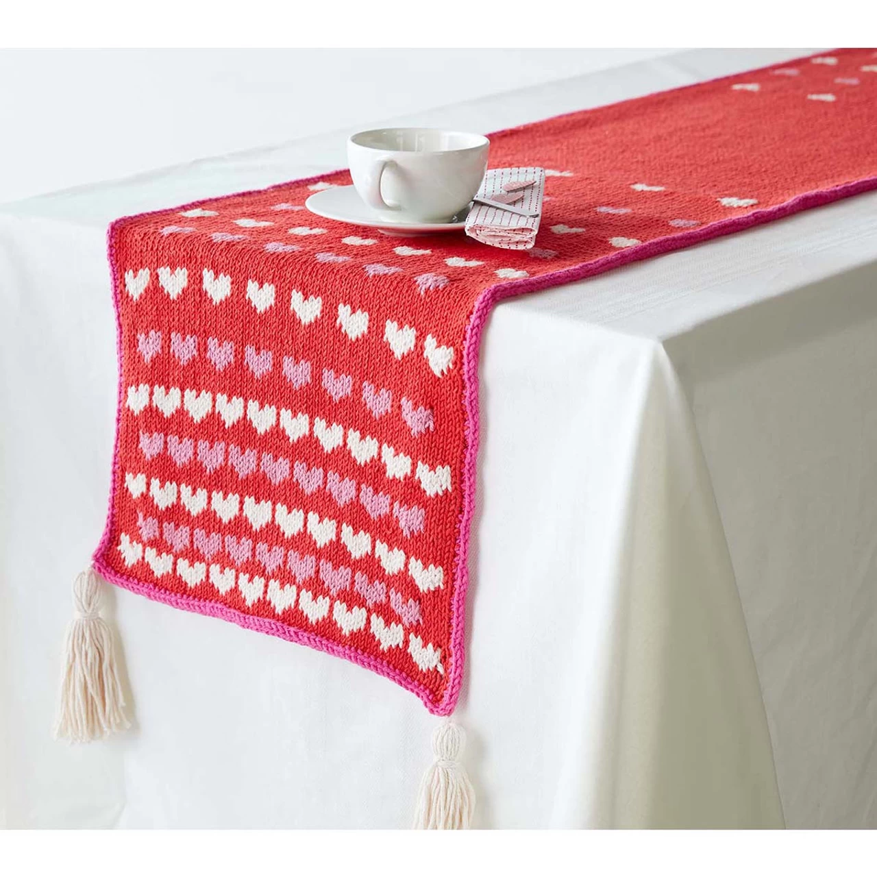 Lily Sugar&Cream Sprinkle Of Love Table Runner Knit Kit