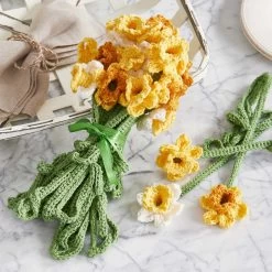 Soho Mother's Daffodil Bouquet Crochet Yarn Kit