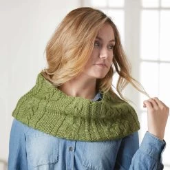 Willow Yarns Greensward Cowl Knit Yarn Kit